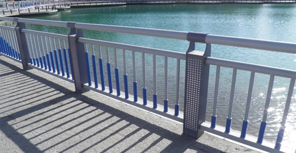 景观桥梁护栏在安装时，文明安装施工措施