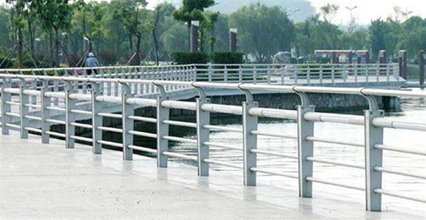 安装河道护栏有什么需要主要的呢？