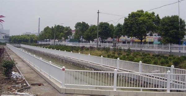 怎样才能采购到优质的河道护栏？